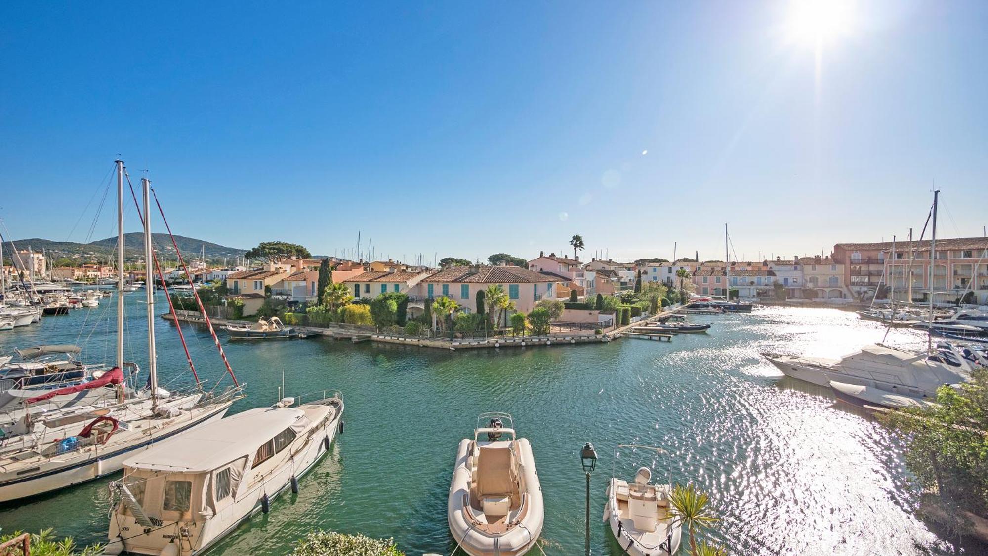 Casa Nostra, Port-Grimaud, Vue Sur Les Canaux 외부 사진